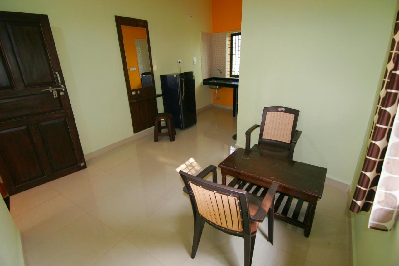 Rudra Holidays Guest House Arambol Extérieur photo